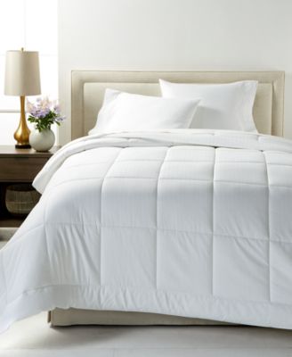 Super Luxe 300 Thread Count Down Alternative Comforter, Twin, Exclusively at Macy’s