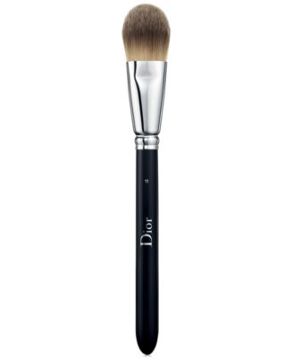 Backstage Light Coverage Fluid Foundation Brush N°11